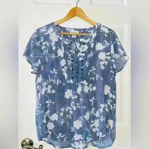 Liz Claiborne tie neck embellished short sleeve lightweight top size large